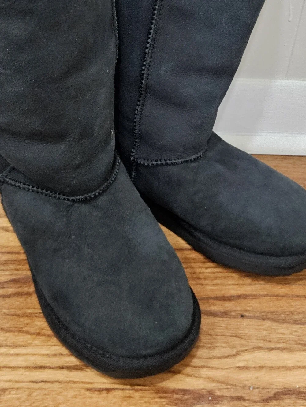 Emu Australia Womens Boots 8 Sheepskin Suede Shearling Lined Tall Mid Calf Black